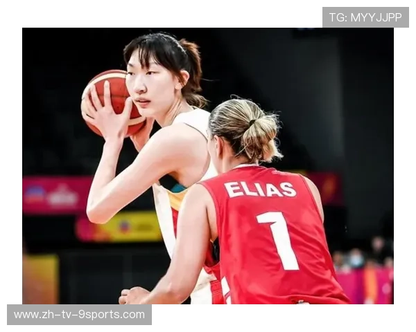 国际篮球青训论坛开展女篮师资下沉与示范工程试点，这是一位优秀的国家队的篮球女教练